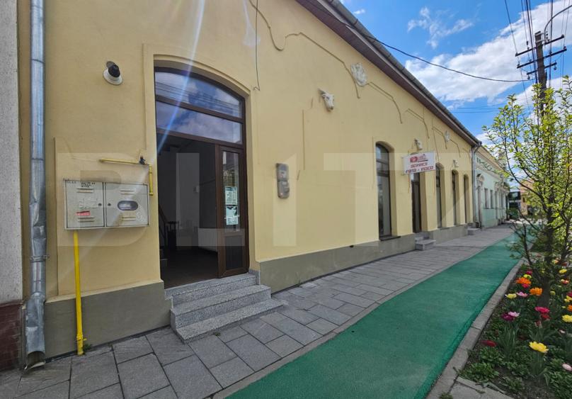 Spațiu comercial, 230 mp, zona Ultracentral, Vis-a-vis de Cetate