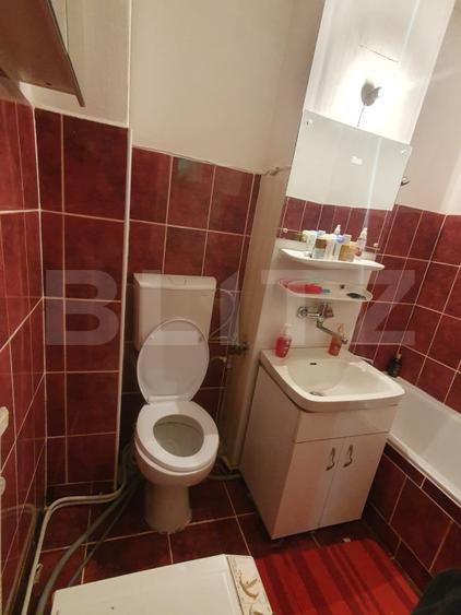 Garsonieră decomandată, renovată complet, zonă centrală – Simeria