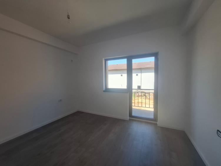 Vilă modernă de mijloc, finalizată la cheie | P+E+M | Curte proprie 130 mp
