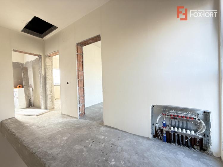 COMISION 0% Triplex cu 3 camere de vanzare in localitatea Sacalaz