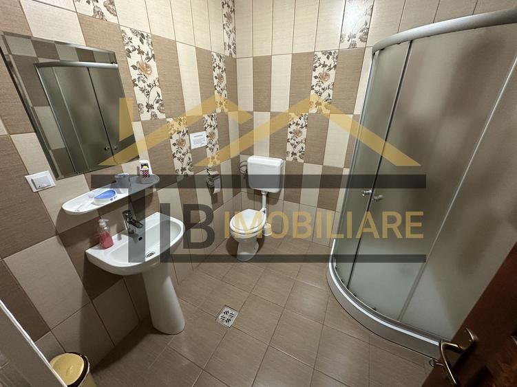 Vila cu 8 camere de vanzare, teren 1580mp, Zona Praid