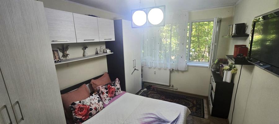 De vanzare - Apartament 2 camere Pajura