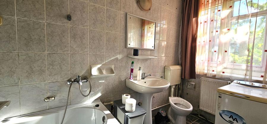 Apartament 1 camera, cu loc de parcare- zona Centrala