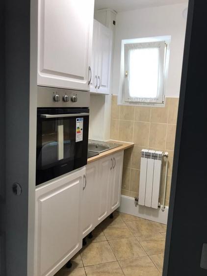 PALAS - Podu Ros apart 2 camere renovat , impecabil