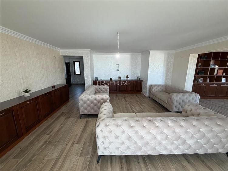 Vila deosebita Parter + Mansarda de vanzare in Odobesti - 10