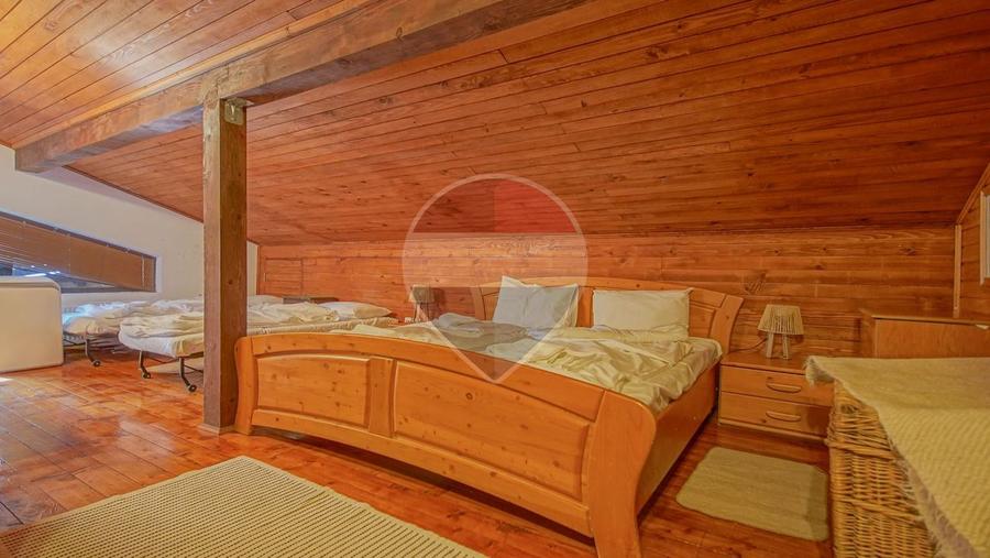 Comision 0%! Vila Patricia, pensiune Breaza | teren tenis | ciubăr