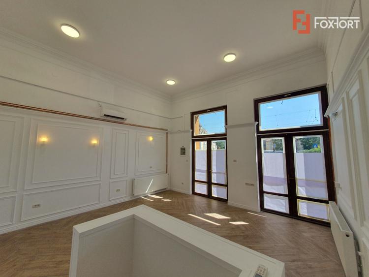 Spatiu comercial de inchiriat, 42 mp, in Piata Mocioni