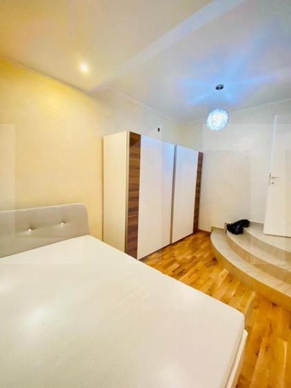Casa 320 mp, terasa, gradina, garaj, zona Golden Tulip