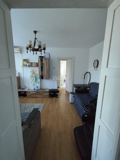 Închiriez apartament 3 camere Zona Podu Ros |Cantemir ,Etaj 3 Vedere Palas - 2