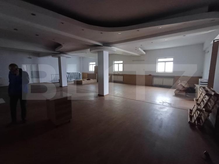 Spațiu comercial de închiriat, 150 mp, in zona Piata Mica