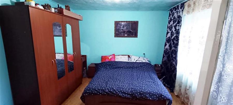 MOLDOVA NOUA, Casa 3 camere, Suprafata totala teren: 274 mp