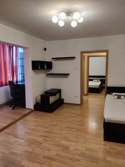 Apartament 2 camere zona Mall .Liber ,ocupabil imediat