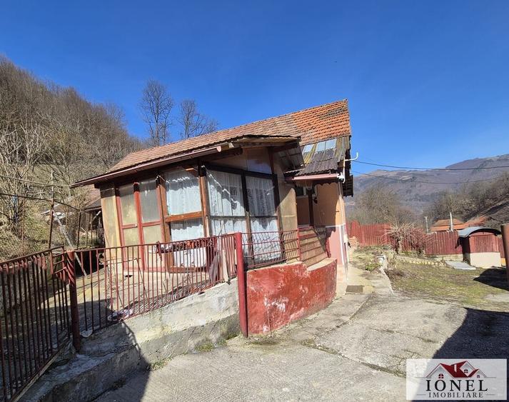 Casa de vanzare/schimb in Metes - Presaca Ampoiului