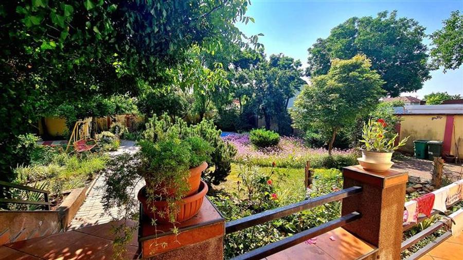 Vila de vanzare Timisoara, 4 dormitoare, piscina, garaj dublu