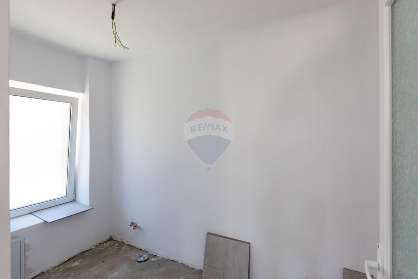 Spatiu comercial 58 mp utili de inchiriat, zona Calea Barladului