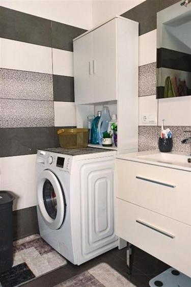 Vanzare apartament 3 camere de LUX zona Eugen Ionescu Europa, Cluj-Napoca
