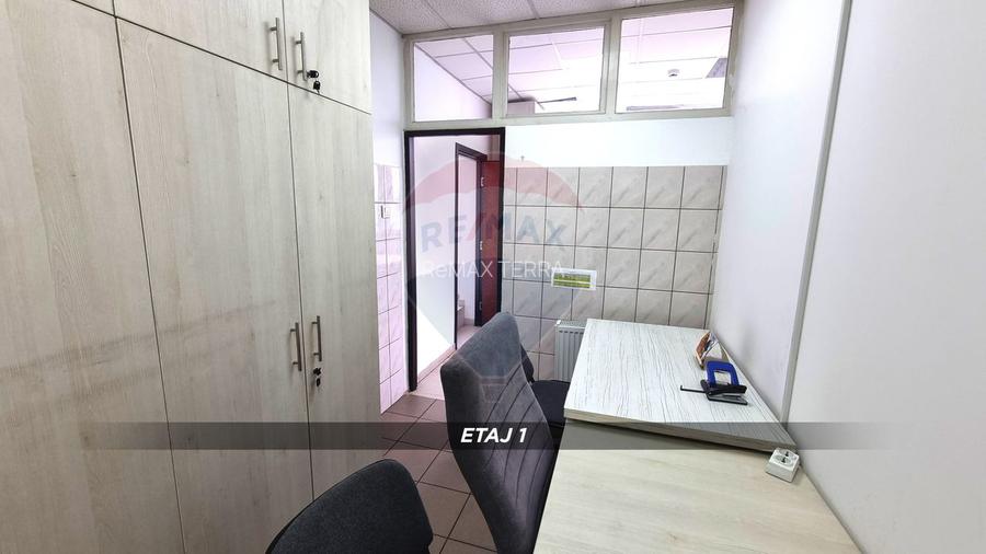 Clădire mixtă de vânzare, 1.055 MC, teren 350 mp str. Fabricii BM - 43