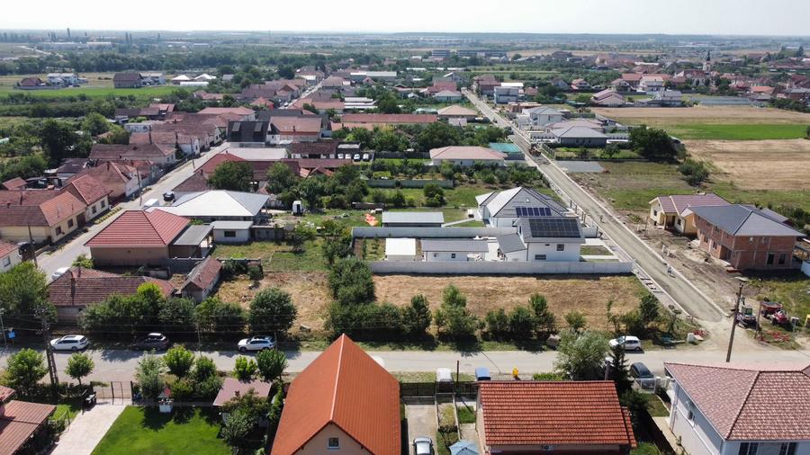 Teren 1.954 mp cu 3 fronturi stradale | Giarmata Vii