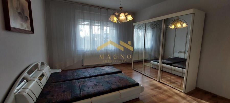 Casa de vanzare in Vladimirescu in zona primariei.