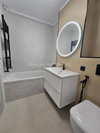 Apartament 2 camere decomandat, renovat, strada Toamnei, Centrul Civic - 11