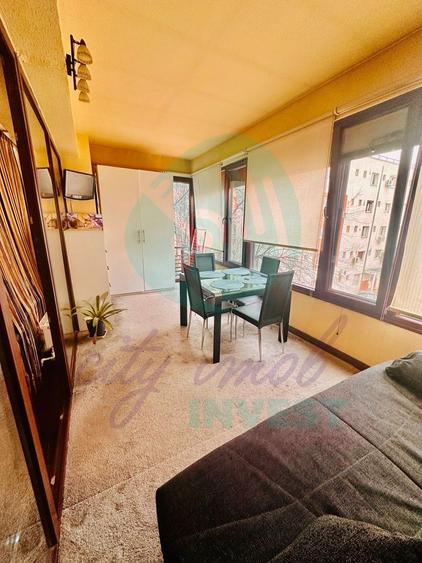 Apartament spatios - 80 mp la 2 min de METROU - Pajura