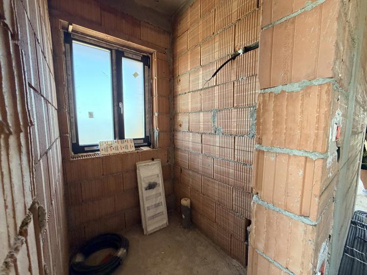 Duplex 3 camere si 3 bai - Zona Urban Village - Mosnita