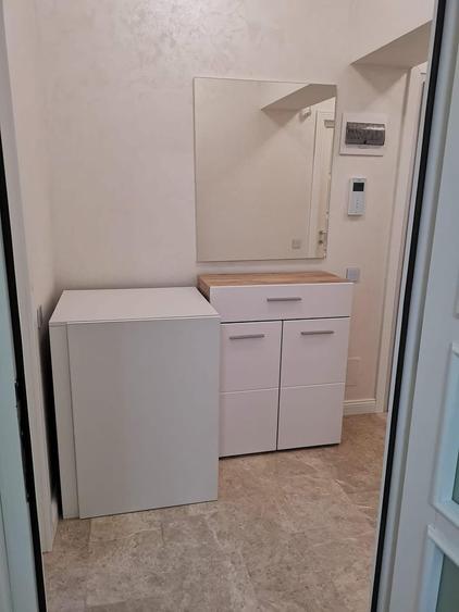 Apartament de vanzare cu 2 camere decomandat- Royal Town Iasi