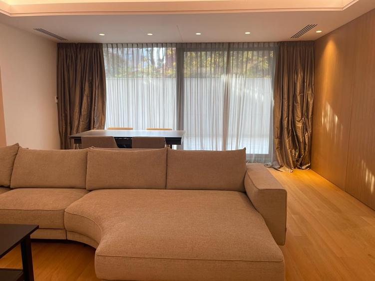 Apartament elegant cu terasa generoasa