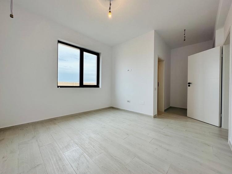 Casă individuală de vânzare, parter 4 camere | 375 mp | La Cheie - Berceni Ilfov