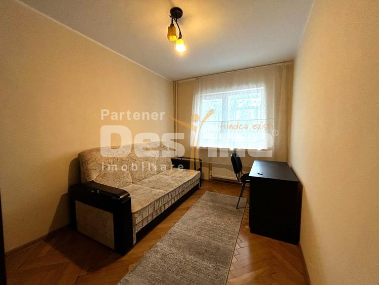 Apartament 3 camere decomandat 75 mp Copou Universitate
