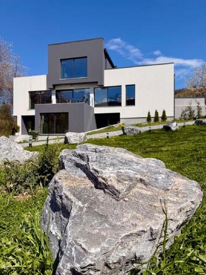 Casa de vanzare moderna constructie noua