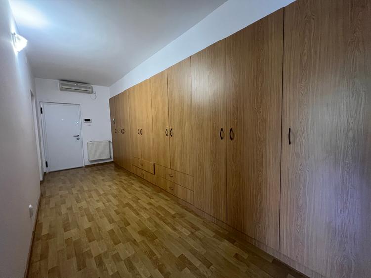 Spatiu birou - 4 camere - inchiriere - Mitropolie-Piata Unirii