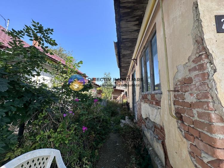 Casa de vânzare – zona 1 Mai - 5