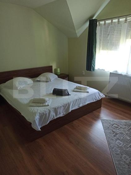 Casa tip vila 8 camere, 350mp, zona Corunca