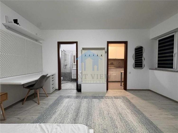 Apartament 1 camera, Platinia