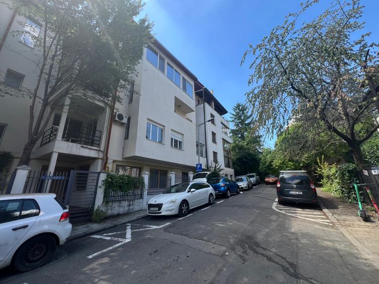 Spatiu birou - 4 camere - inchiriere - Mitropolie-Piata Unirii