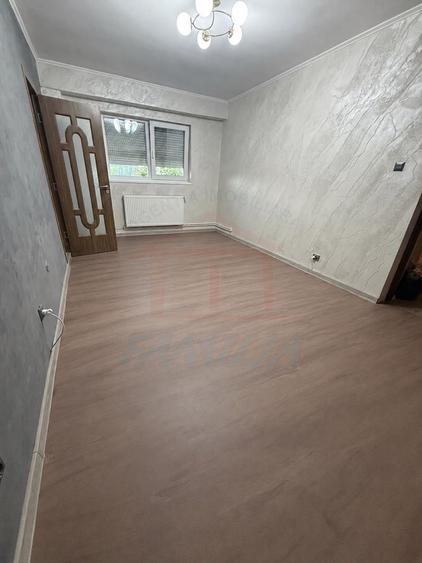 🏡 De închiriat 3 camere nemobiltate, Port, 500 Euro/luna