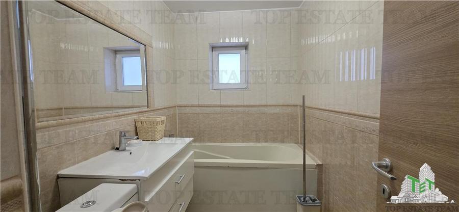 Vanzare Apartament 3 Camere , Crangasi - Ceahlau
