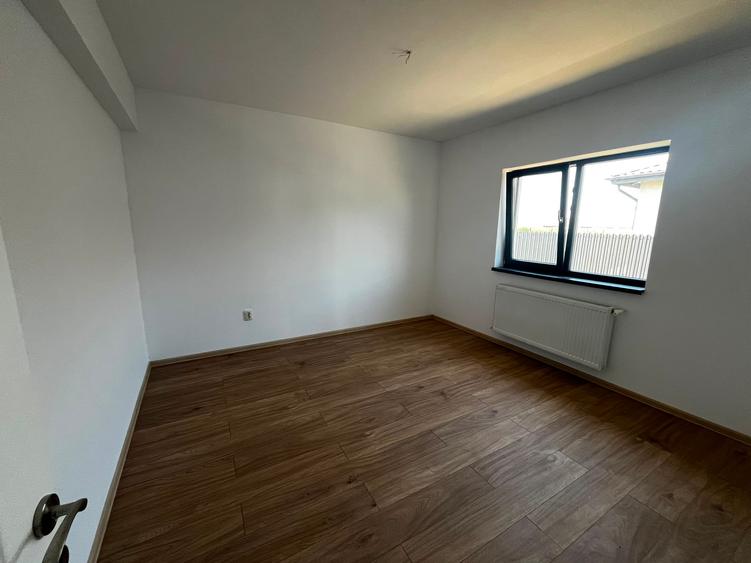 Case de vanzare |  Bacu |  135.000 Euro | 117 Mp Utili | 433 Mp Teren