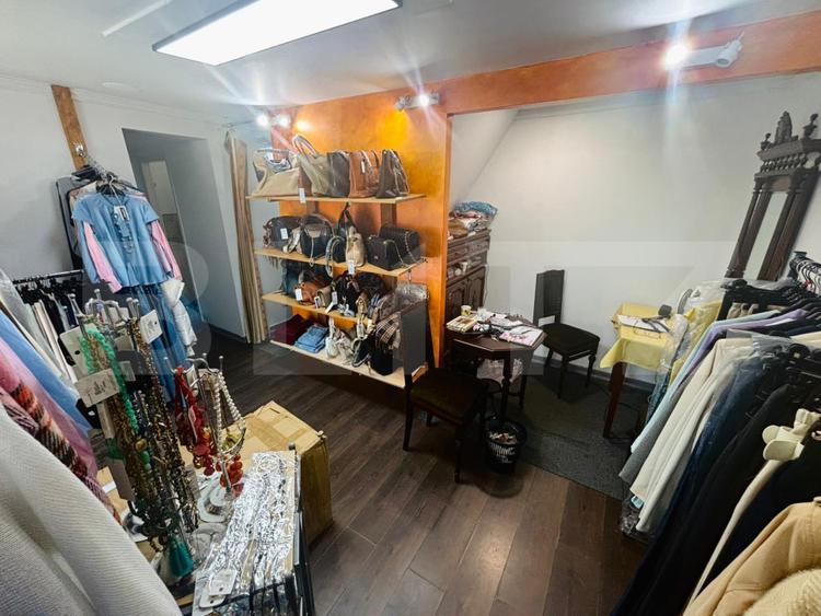 Spațiu comercial cu vitrină stradală, Centrul Istoric