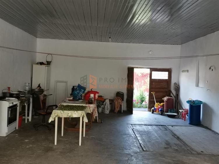 Casa tip parter zona Izvorul Dulce com. Merei