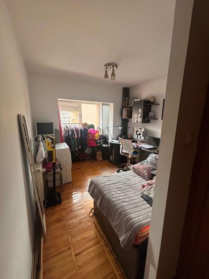 Apartament 4 camere 78mp etaj 3/4 - Marasti