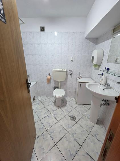 Duplex pe B-ul Unirii, rond Alba Iulia, bloc stradal, vedere mixta