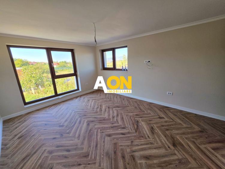 Casa premium la cheie, 4 camere, 1477 mp teren, Ciugud