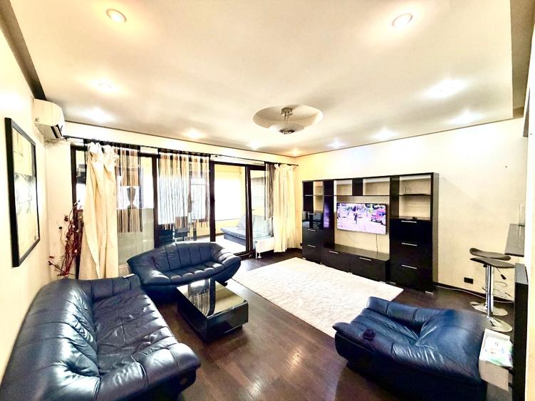 Închiriez apartament cu 2 camere, plus camera de lucru