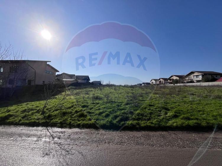 Teren de vanzare cu Autorizatie de constructie -314 mp Mamina/Berceni
