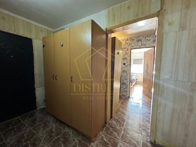 Apartament spatios cu 4 camere | Zona Sagului