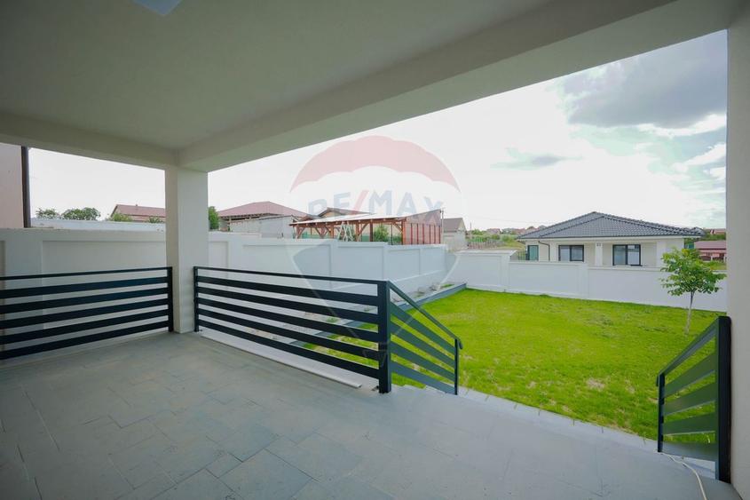 De vânzare Casă Nouă, finisată, 4 camere - Paleu