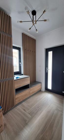 Duplex frumos cu arhitectura mediteraneana
