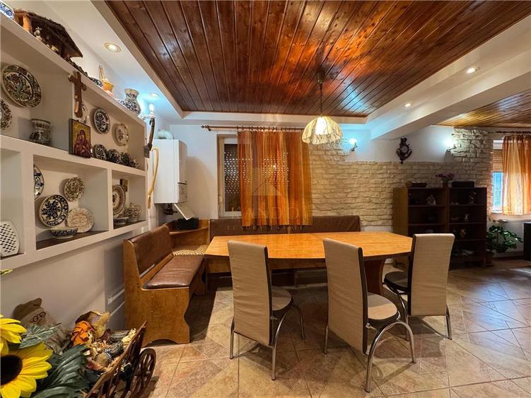 Refugiu de vis in Busteni – casa cocheta cu teren generos si priveliste spectacu